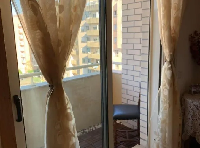 Vintage Valongo (Porto)